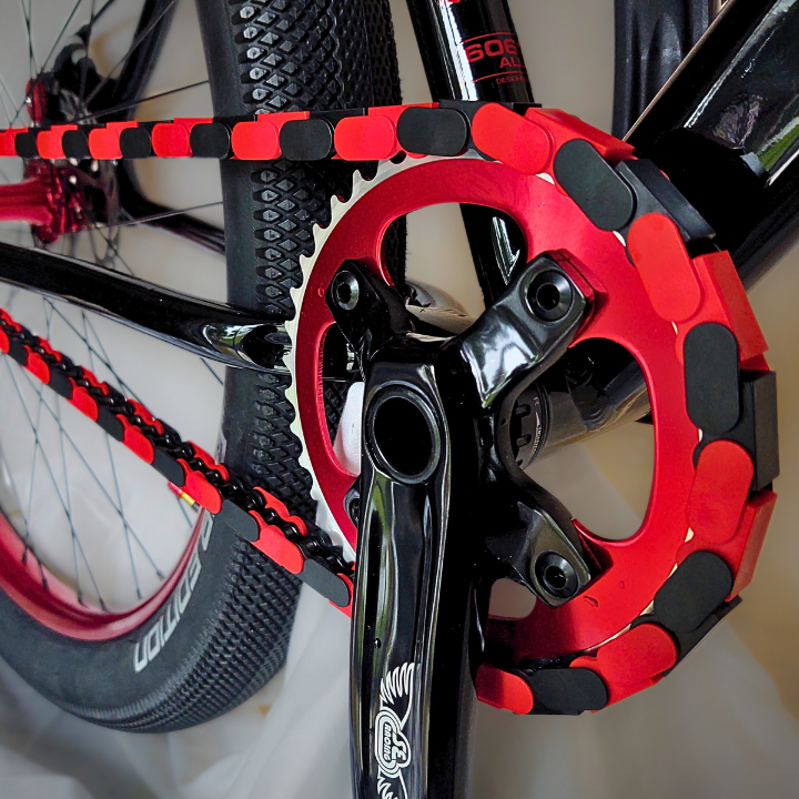 Black & Red Chain Caps
