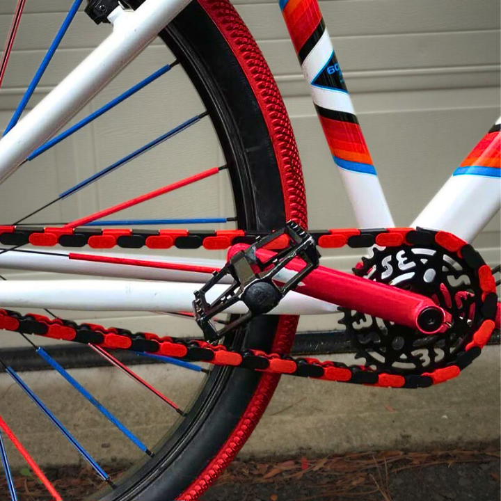 Black & Red Chain Caps