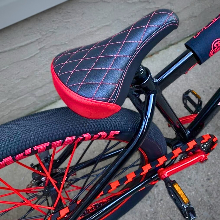 Black & Red Chain Caps