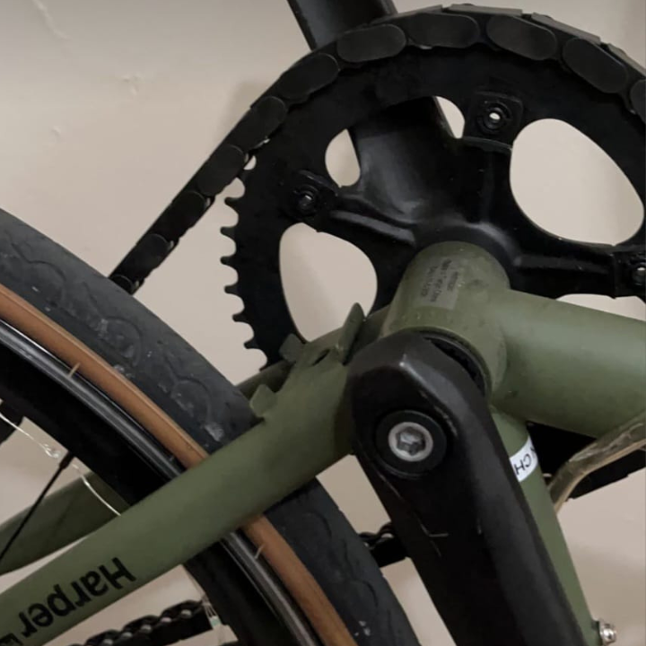 Black Chain Caps