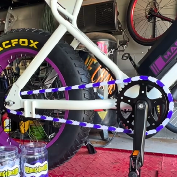 Purple & White Chain Caps