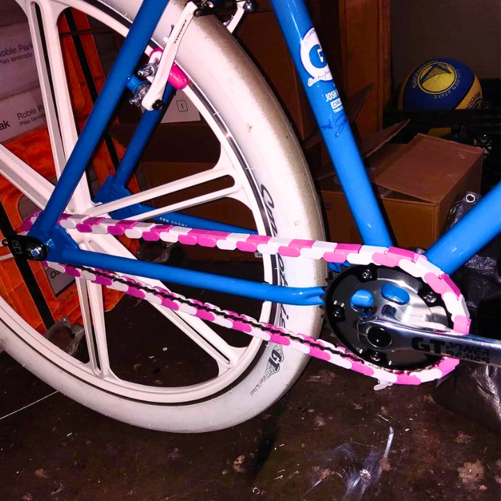 White & Pink Chain Caps